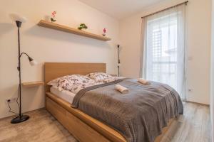 Blue Haven Lelle w AC by NW