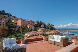 Porto Santo Stefano Panoramic Penthouse