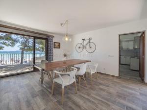 M4R 08 Can Torres, Puerto de Alcudia