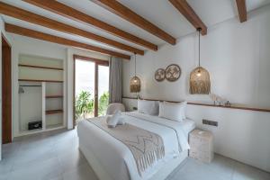 Modern 2BR Pool Villa, 5 Min to Canggu & Seminyak