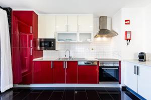 Rocha Tower 3D - Sunset Apartment Beachside