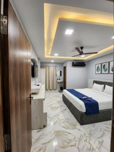 Hotel HiCity Comfort Near DLF Cyber City & AIG Hospital