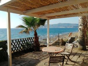 Villa Alabe - Waterfront Apartments in Bosa Porto Alabe