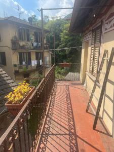 The White Alley House close to the Lake
