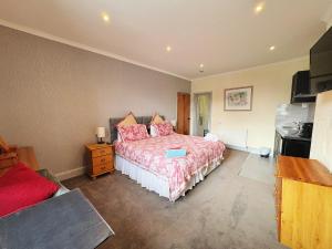 Seaside Studio Apartment 9 near Llandudno Pier Great Orme 2nd floor