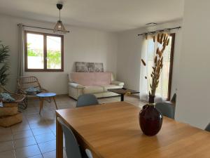 Maison paisible avec piscine privée