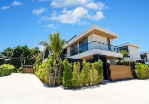 Aileen Layan Villa 6 with Private Pool