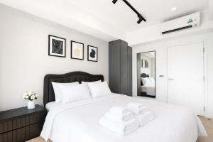 Rivergate Luxe - Central Saigon Stay