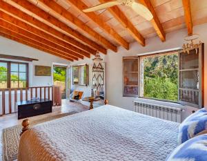 Es Coco Mountain Cottage in Sóller by PriorityVillas