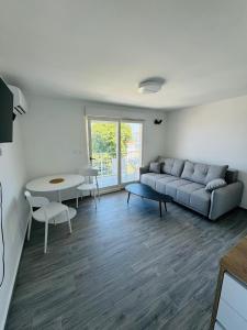 Mediterraneo apartments and rooms