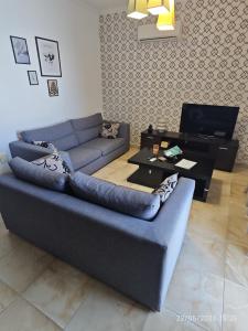 Gold Pearl Maggie Sea View Villa