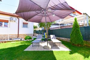 House Nicol 2426