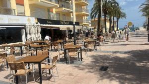 On the Beach Oliva