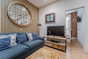 Cozy 2BD apartment - Sol city center