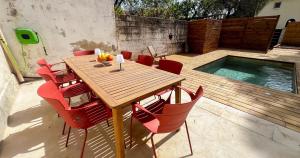 Parking - Swimming pool - Near the city walls