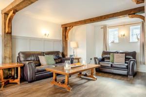 2 Bed in Newport oc-90247