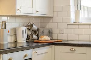 2 Bed in Newport oc-90247
