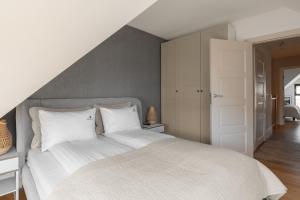 Wintera Residence - River View Apartment by Lion Apartments