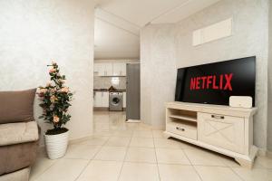 Luxury Founty Bay Apartment -Walk to the Beach