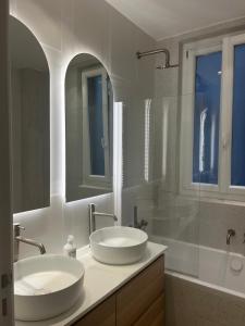 Elegant 3BR by Arc de Triomphe by Melvane Luxury