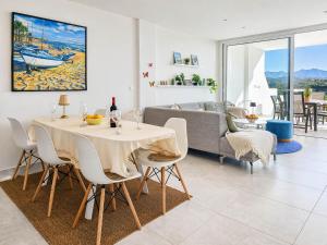 3 bed apartment in Casa Banderas La Cala de Mijas