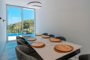Luxury Villa Morello Korčula 1 with large heated pool, gym & sauna