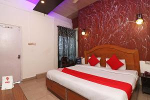 Hotel O Midnight