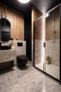 Romantyczny Apartament M35 z Prywatnym Jacuzzi i Dużym Łóżkiem