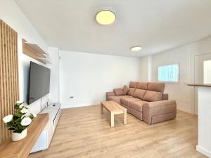 Terrasol magnifico atico duplex en el centro de Torre del Mar sin ascensor