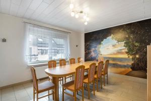 Familienhaus mit riesigem Garten