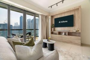 Stylish Living at 8 Boulevard Walk Downtown - 1708