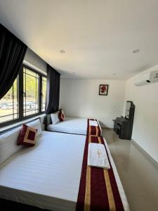 Luxury Hotel