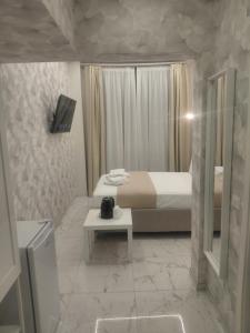 Guest House Rojo - Termini station Rome