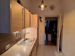 Sonnige und ruhige Altbauwohnung in Friedrichshain
