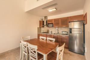 2br Apt 5 guests Balcony & Jacuzzi Sublime