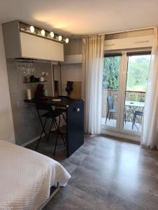 MANHATTAN Studio climatisé Balcon Ensoleillé Parking proche Montpellier