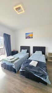 Downtown Rooms, 200m from Marina Beach