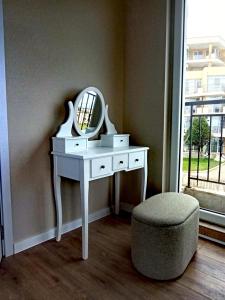 DL Apartments