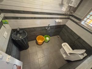 Hillview nest home stay
