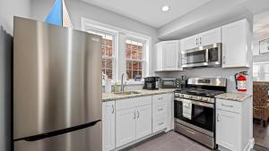 3br Newly Renovated Beach House Sleeps 10