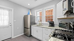 3br Newly Renovated Beach House Sleeps 10