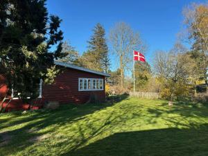 Holiday Home With Sea View Near Marina
