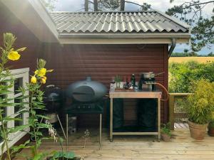 Holiday Home With Sea View Near Marina