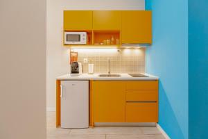 Colorful Studios Municipal Pool by Vacationy