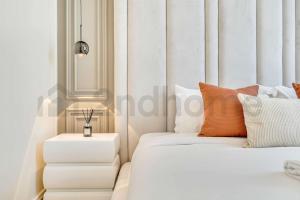Live Next to Dubai Mall A Freshly Furnished Unit - DV 3209