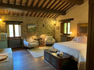 Restored Country Estate Between Tuscany And Umbria