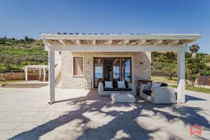 Prestigiosa Villa vista Mare e Piscina a Scopello