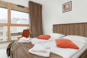 Modern and Elegant Apartment Filarskiego in Gdańsk with Air Conditioning & Parking and Gym by Renters Prestige