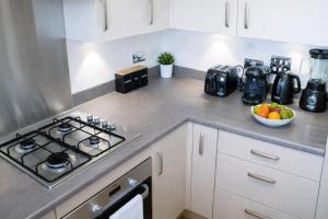 City Centre 2bedroom 2Toilet with Balcony Ideal for contractors Relocation and family