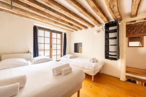 Le Marais - Private 3BR House with Terrace